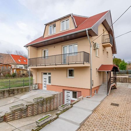 Gardencity Villa Apartman Budapest Luaran gambar