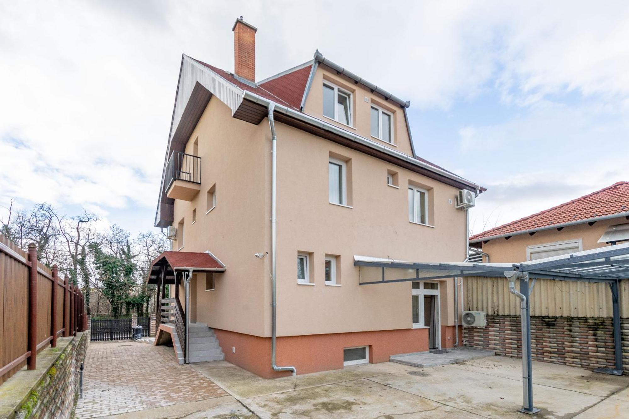 Gardencity Villa Apartman Budapest Luaran gambar